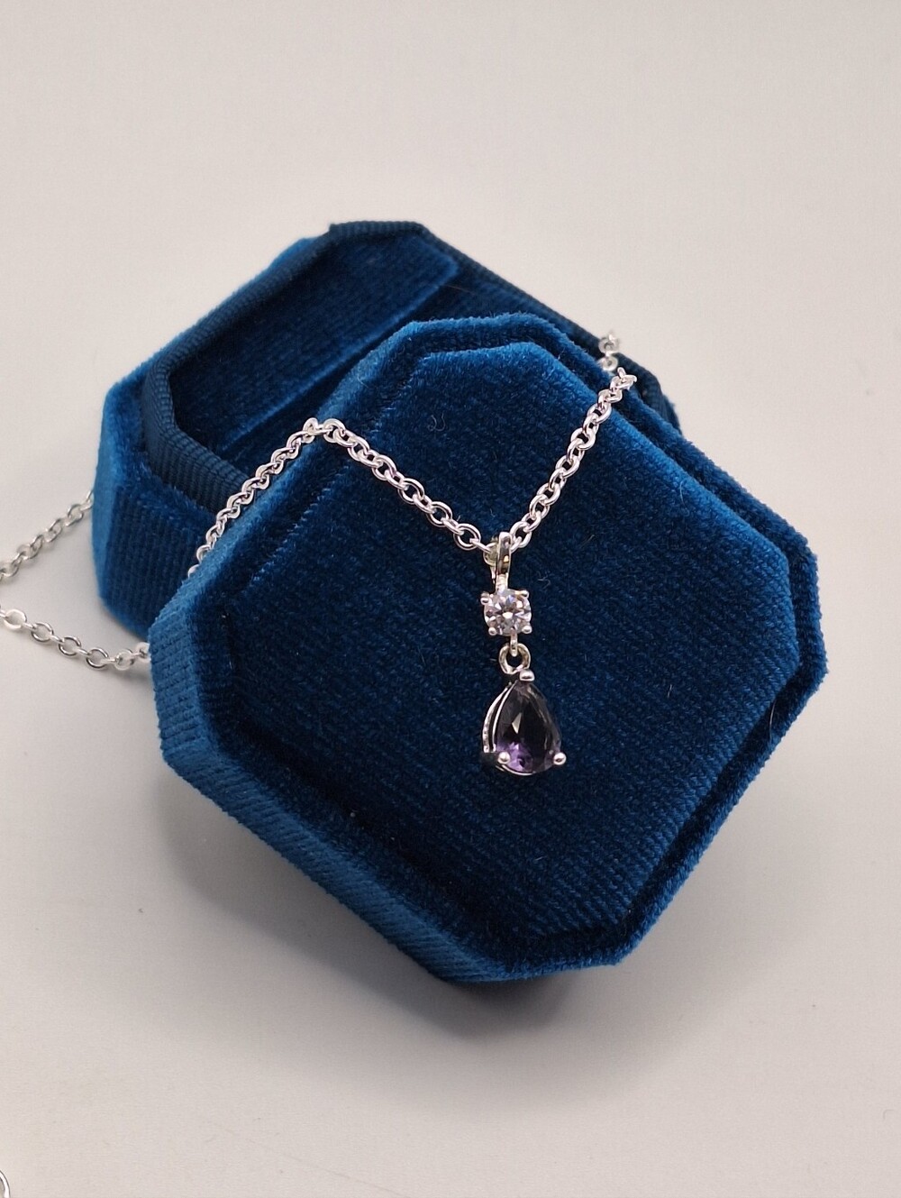 Swarovski NWT Purple Teardrop Crystal Silver Tone Pendant Necklace